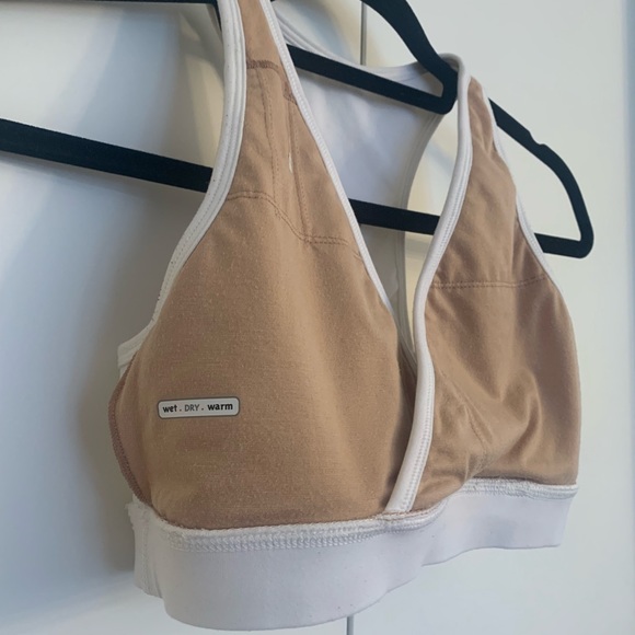 Classic Deep V Sports Bra: Lululemon - Picture 9 of 11